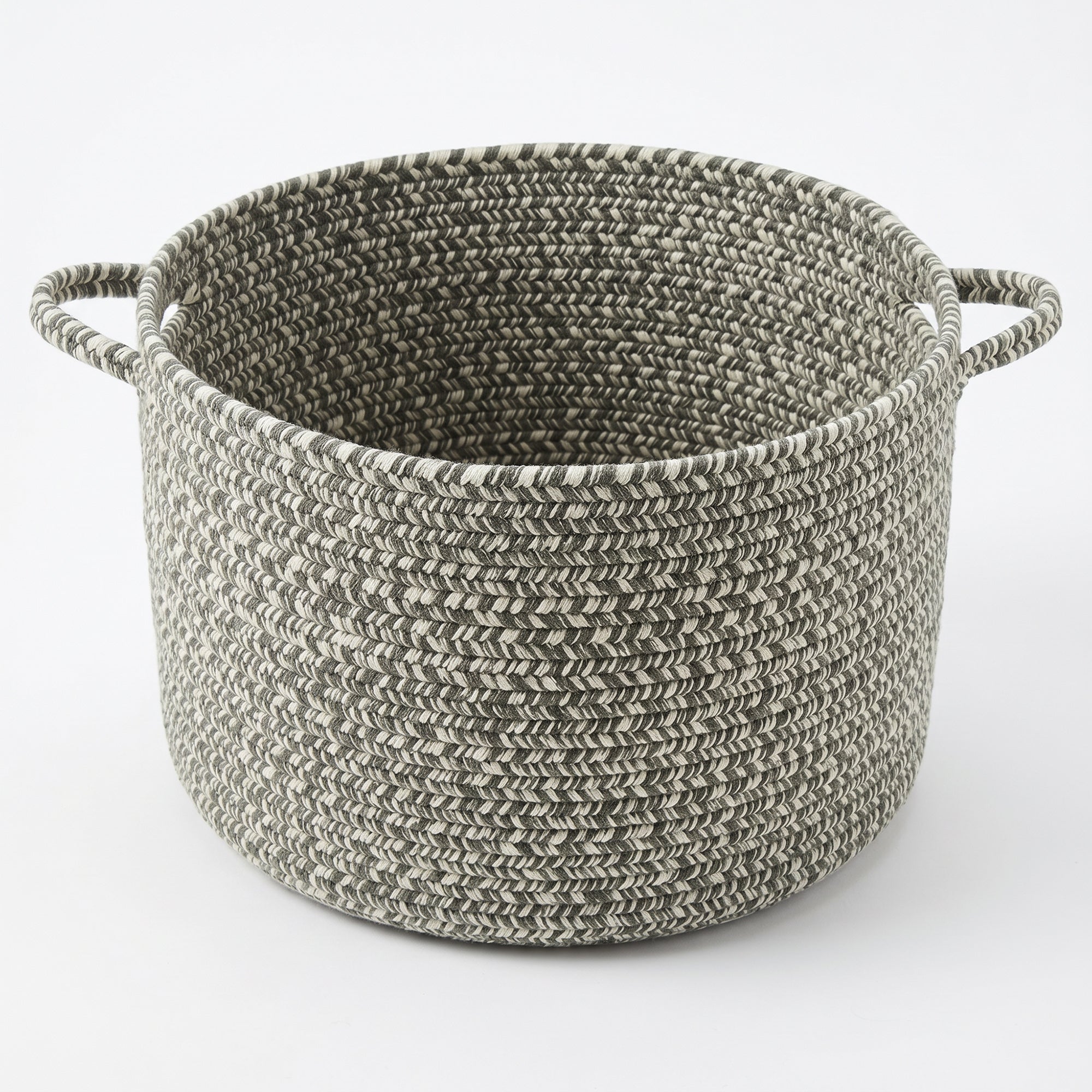 Beach Barn Tweed Seaweed Braided Rug Basket image