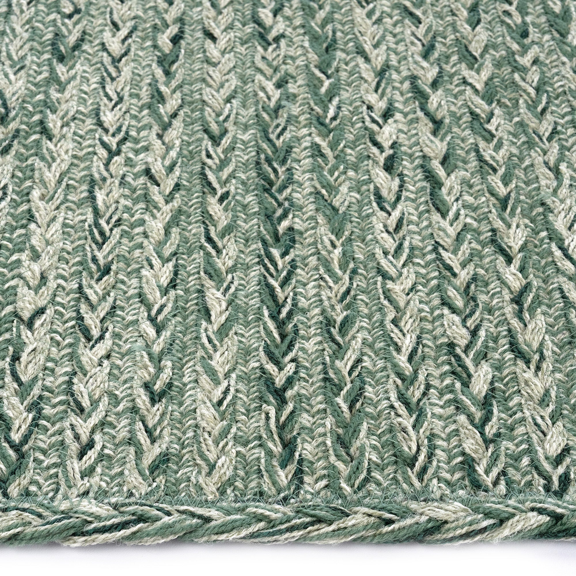 Down East Marsh Grass Braided Rug Cross-Sewn Cross Section image