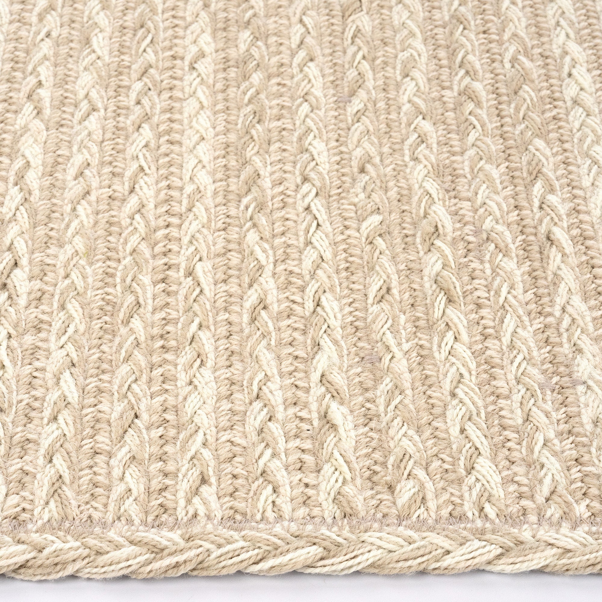 Down East Sand Dollar Braided Rug Oval Runner Cross Section image