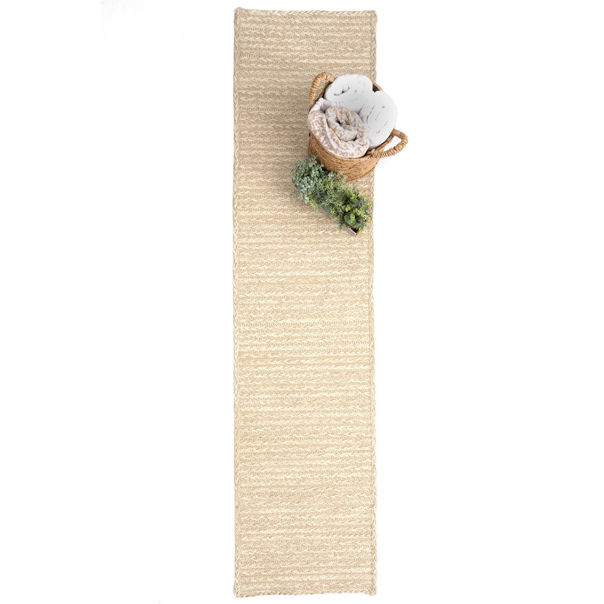 Down East Sand Dollar Braided Rug Cross-Sewn Runner Roomshot image