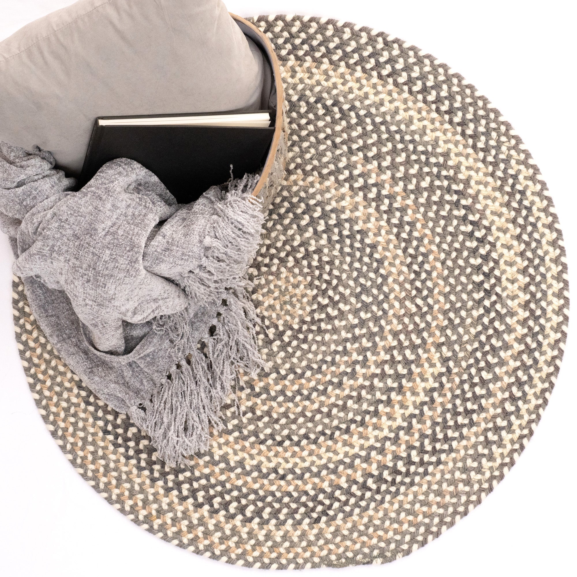 Bear Creek Grey Braided Rug Round image