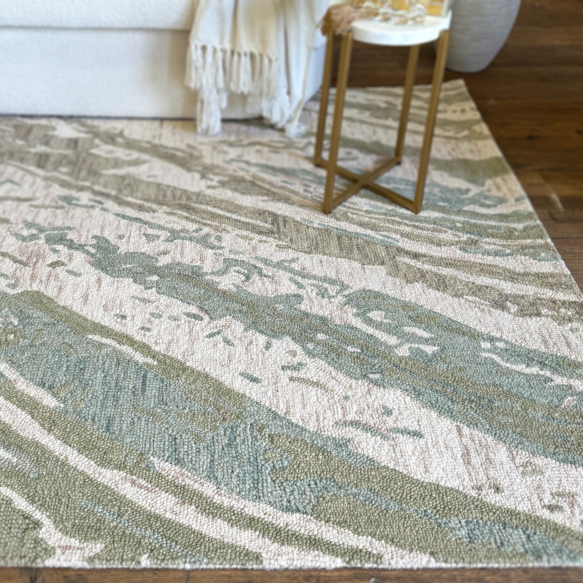 Avanti-Astratto Verde Hand Tufted Rug Rectangle image