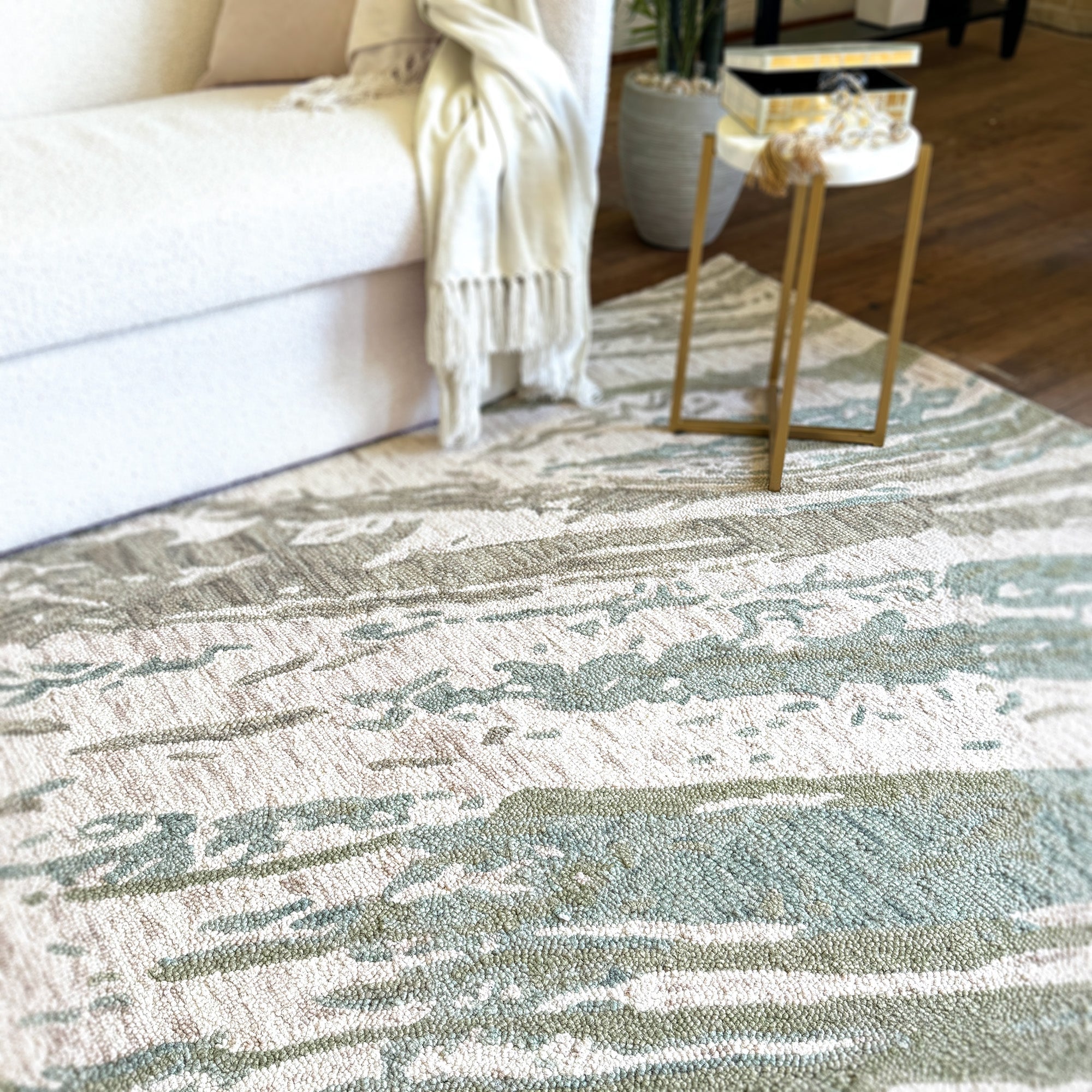 Avanti-Astratto Verde Hand Tufted Rug Rectangle image