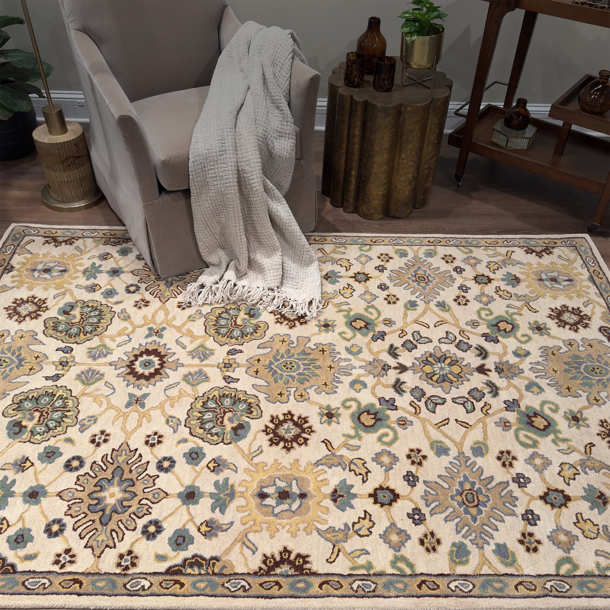 Persia-Mahal Ivory Hand Tufted Rug Rectangle image