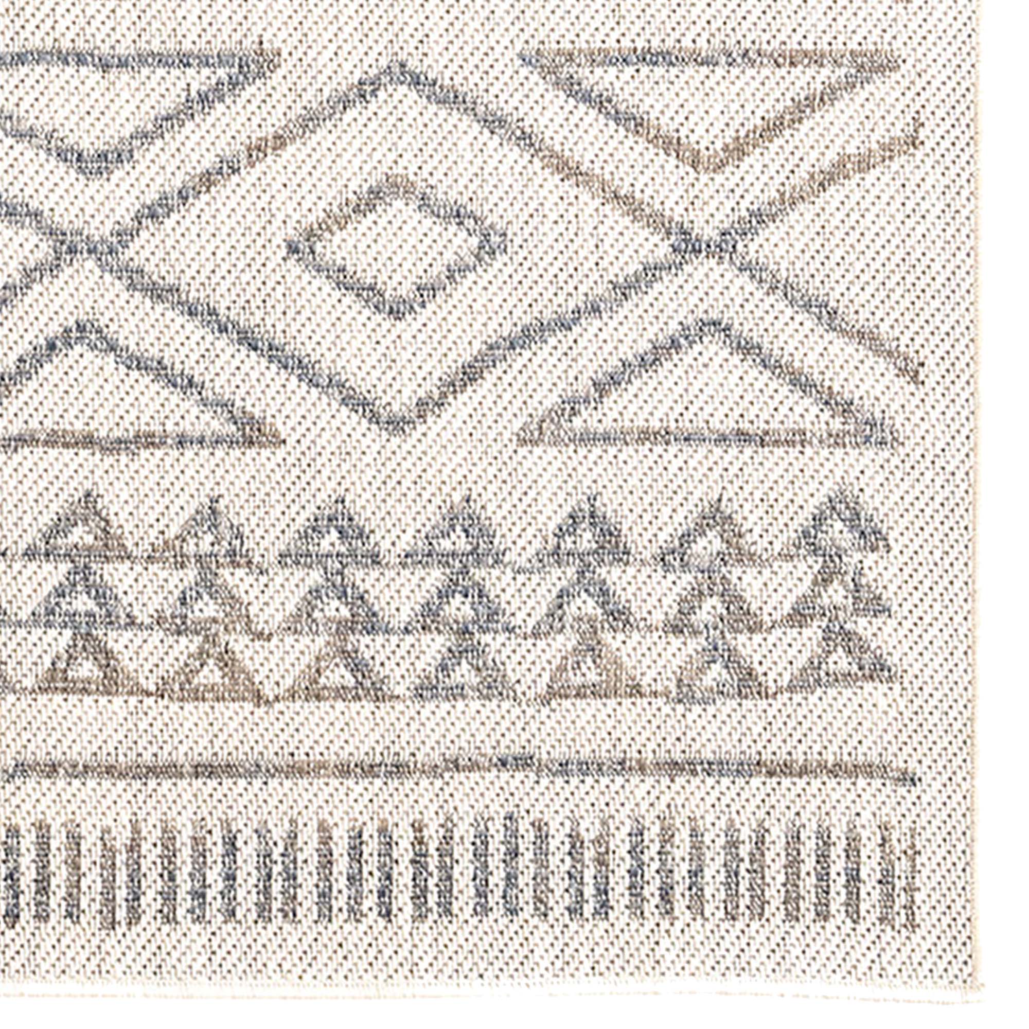 Retreat-Lodge Ivory