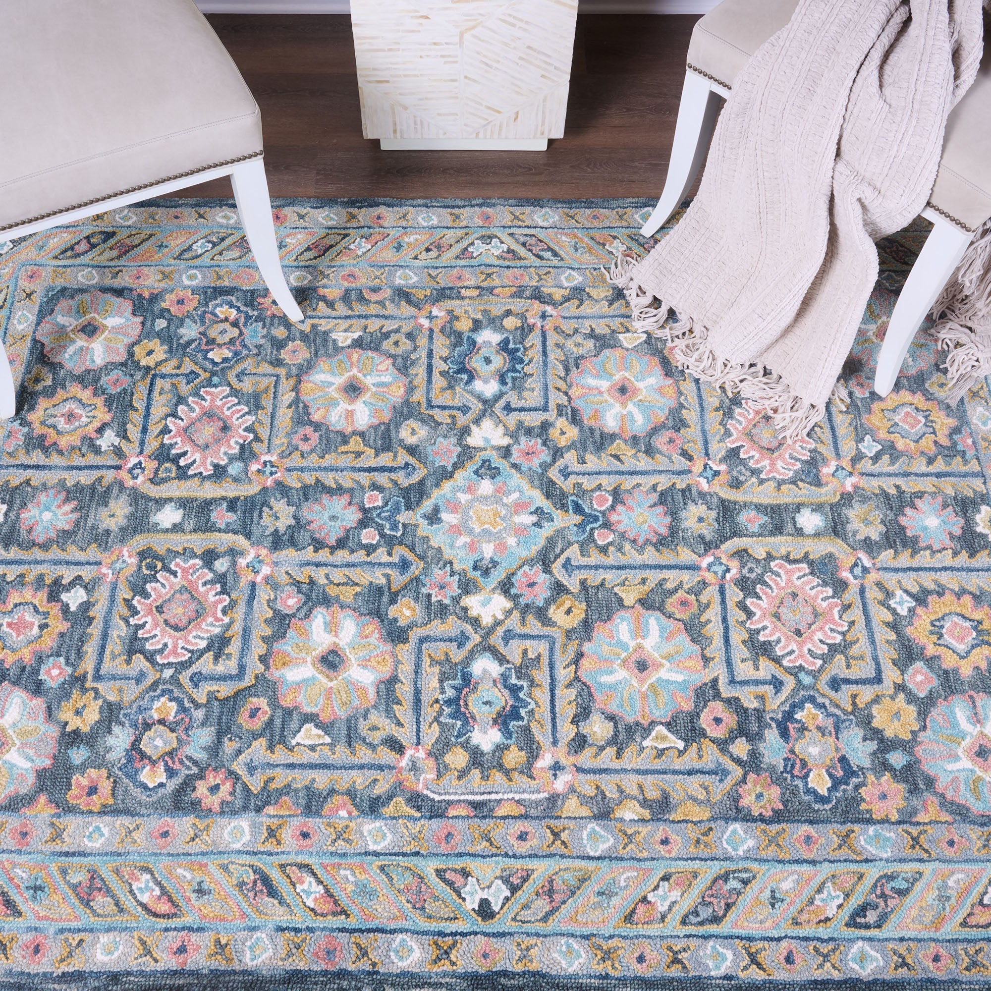 Avanti-Villa Dark Green Hand Tufted Rug Rectangle image